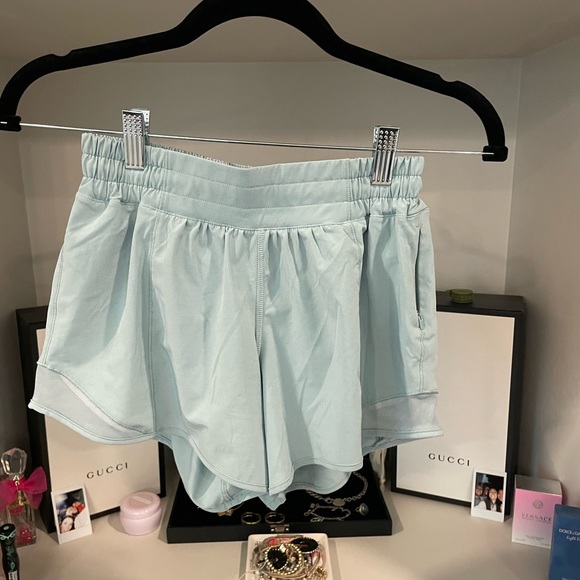 lululemon athletica Pants - SOLD     *RARE COLOR* Lululemon Mint Hotty Hot Shorts Size 4